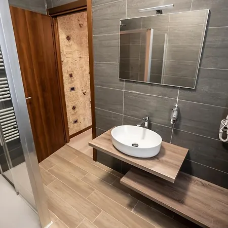 Binario Magic Ristohotel فندق Palazzago