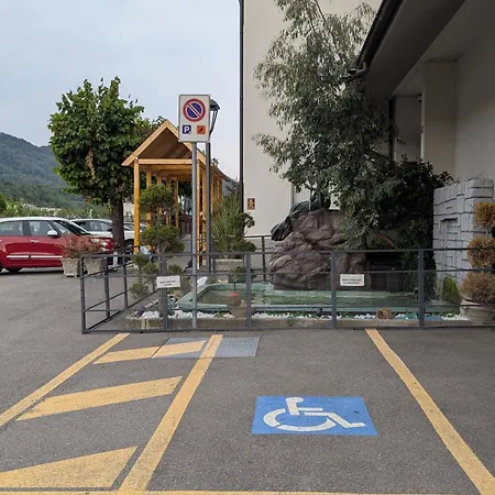 酒店 Binario Magic Ristohotel 3*
