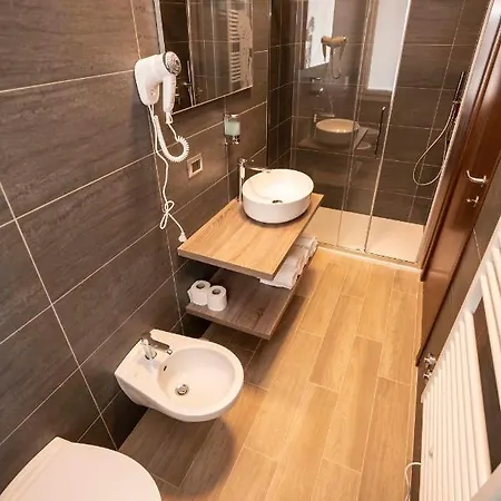 Binario Magic Ristohotel فندق Palazzago