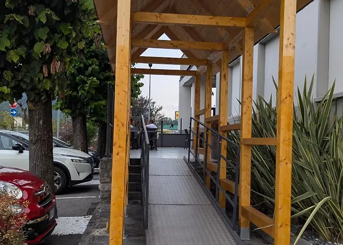 ホテル Binario Magic Ristohotel